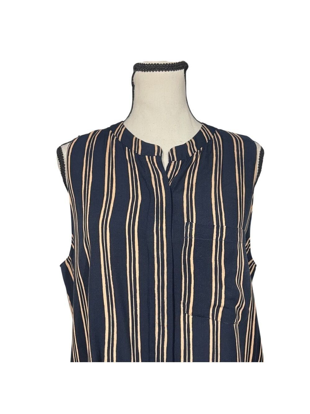Banana Republic Striped Top - Picture 3 of 4